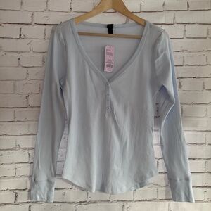 Target Women's Soft Blue Long Sleeve Tee‎